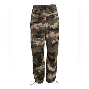 🌱🦢4 FOR $15!🦢🌱 No boundaries Camouflage Parachute Pants